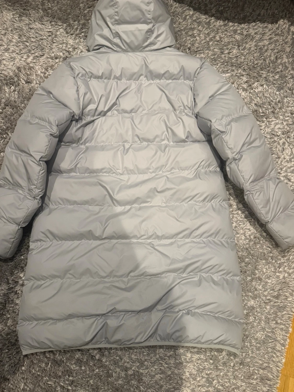 Ljusgrå lång dunjacka Nike Liverpool - 3