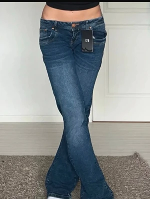 Ltb jeans - Knappt använda, storlek 28/30 (inte mina bilder)