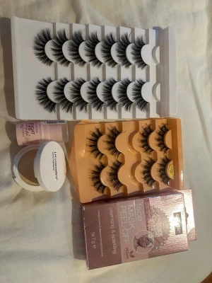 Flera set lösögonfransar i svart ansiktsmask och Highlanders från lh cosmetics - Fransar, ansiktsmasker, highliter från LH cosmetic, Essence bright eye stick