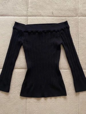 Off shoulder tröja - Off shoulder tröja i st xs 