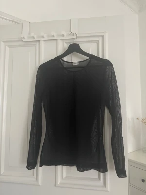 inwear meshtopp - marked as m but fits an s best