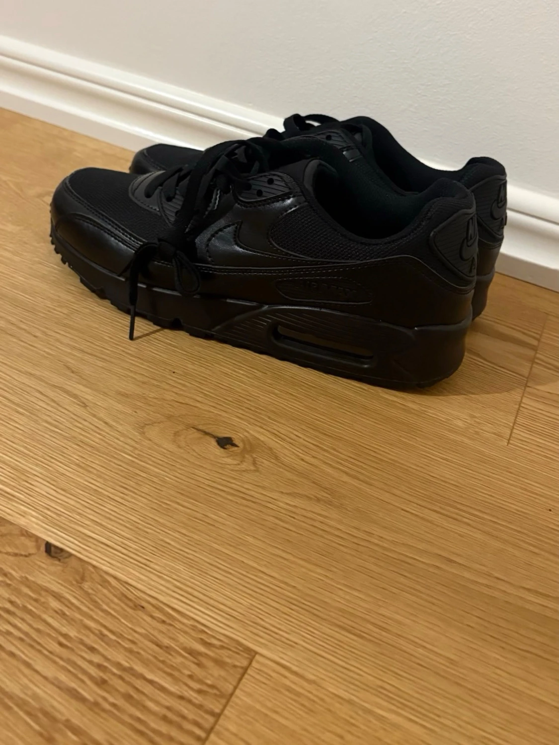Svarta Nike Air Max 90 sneakers - 1