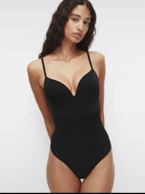 body från hm - ny, aldrig använt.