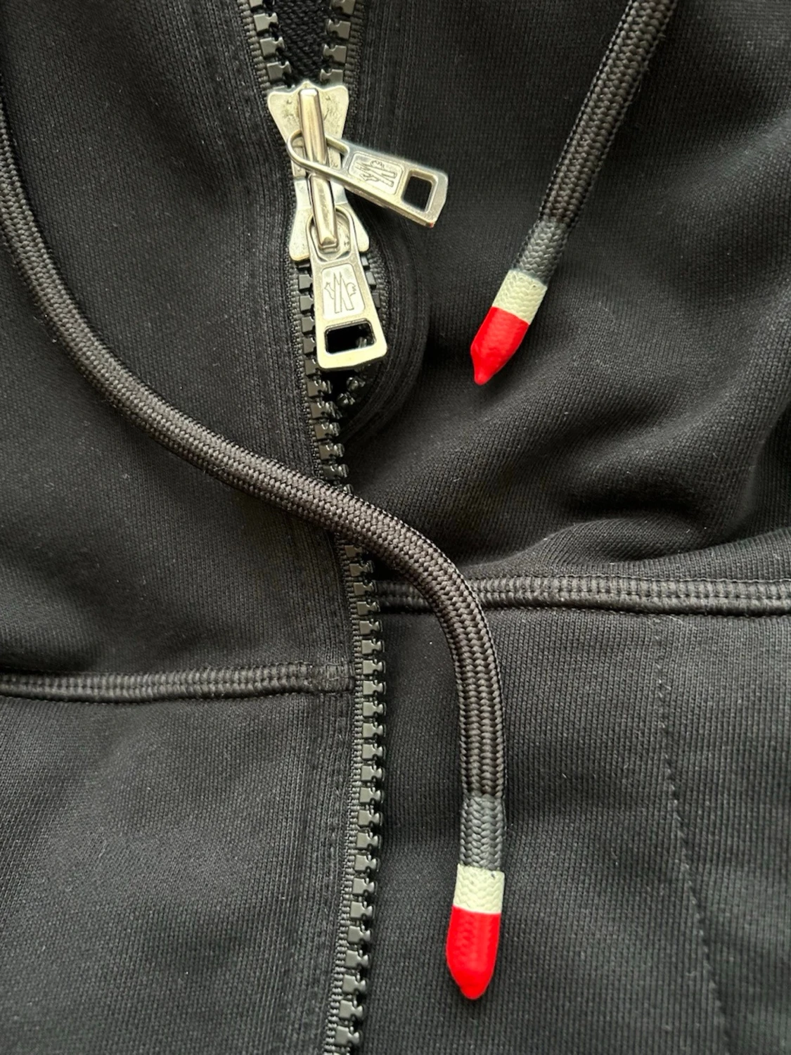 Svart pufferjacka från Moncler - 6