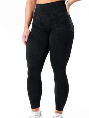 Svarta camo tights från Relode - Snygga svarta leggings från Relode med diskret camomönster. I modellen Prime Scrunch Camo Tights storlek S 🤩