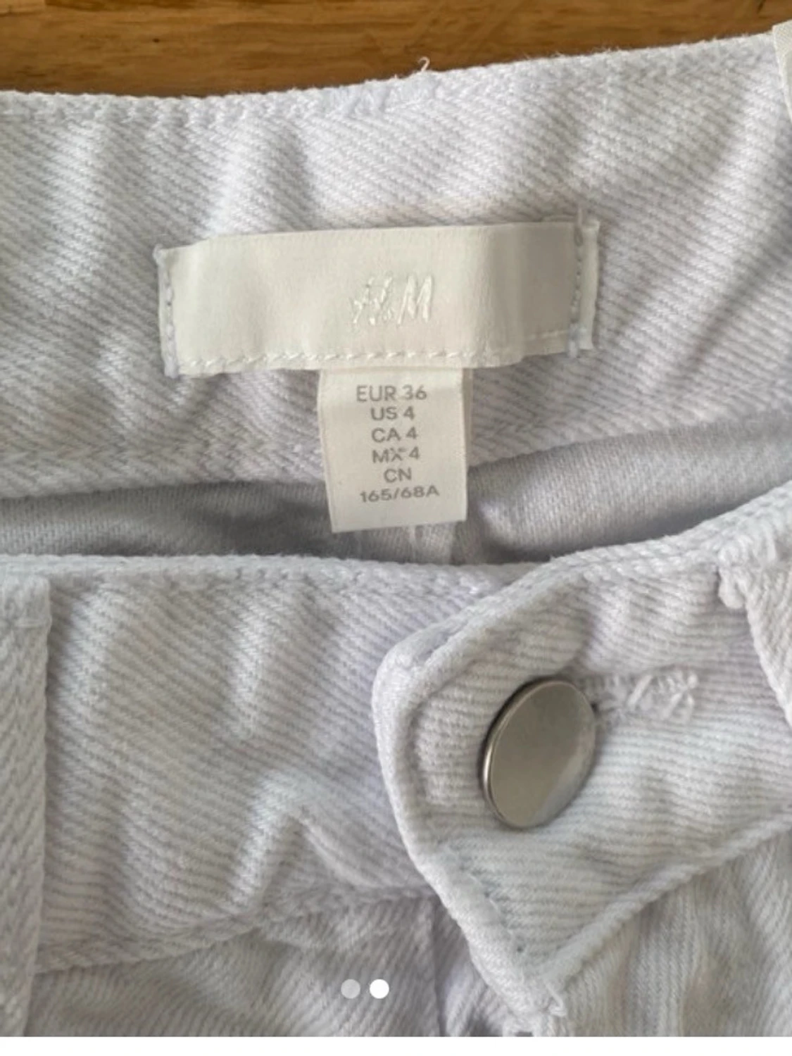 Vita raka jeans från H&M, strl 36 - 1
