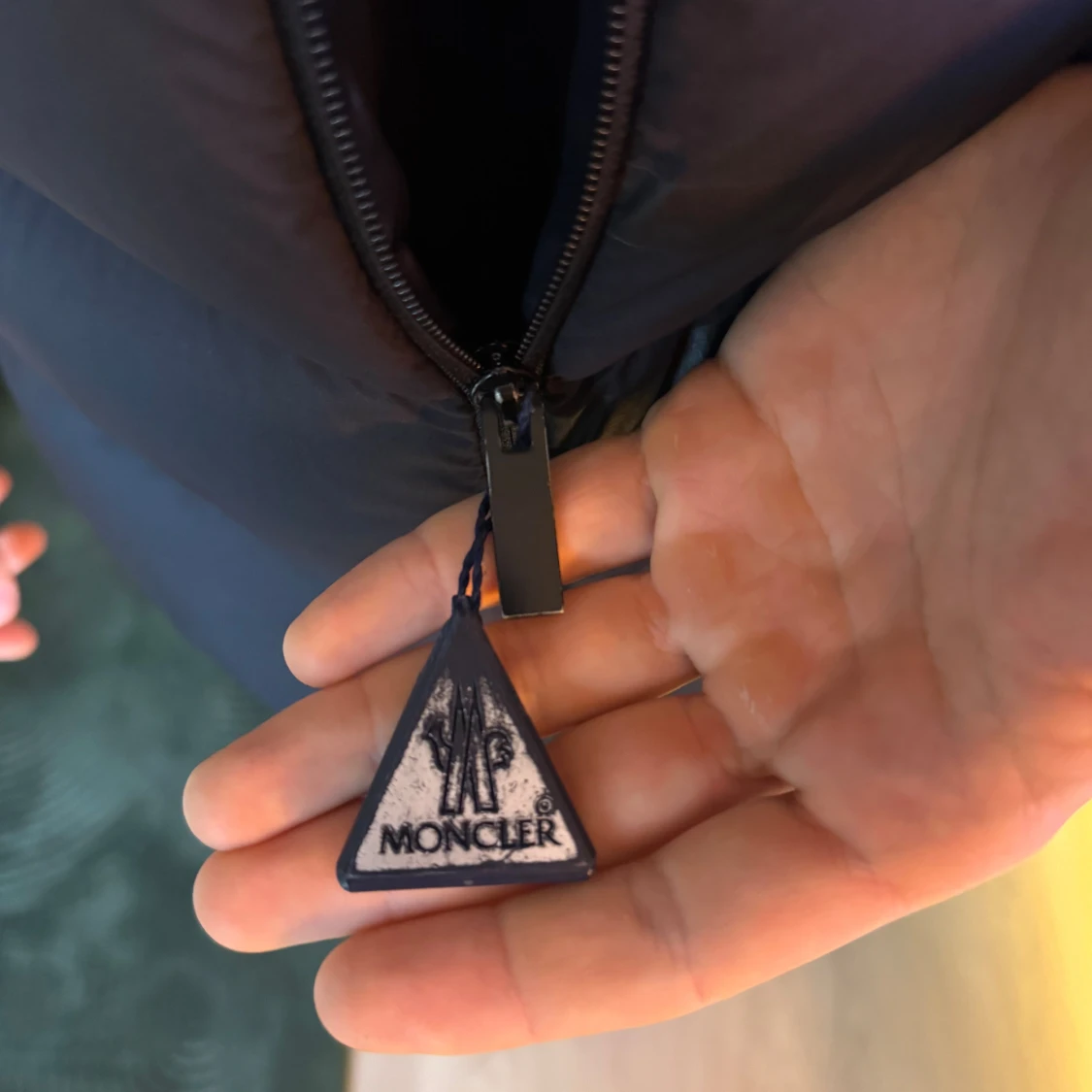 Svart dunväst från Moncler - 3