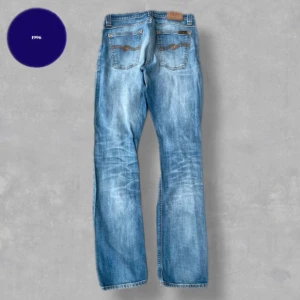 Nudie Jeans  - Säljer nu dessa grymt snygga jeansen från Nudie! Jeansen är i ett bra skick, utan defekter. | Nypris: 1600. | Modell: Tube Tom (Slimfit/regular) . | Skriv vid funderingar!