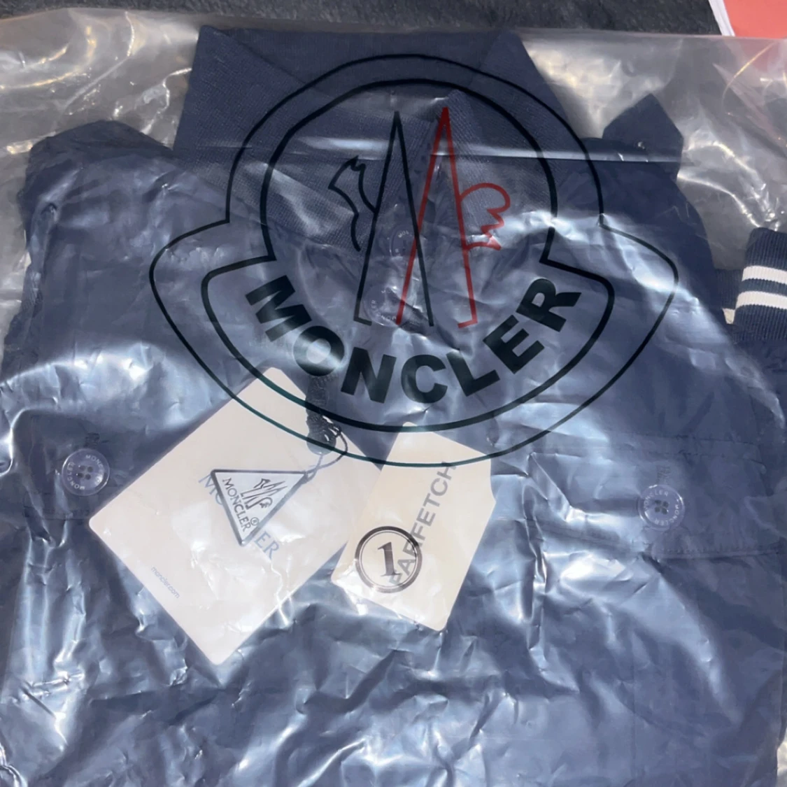 Mörkblå vindjacka från Moncler