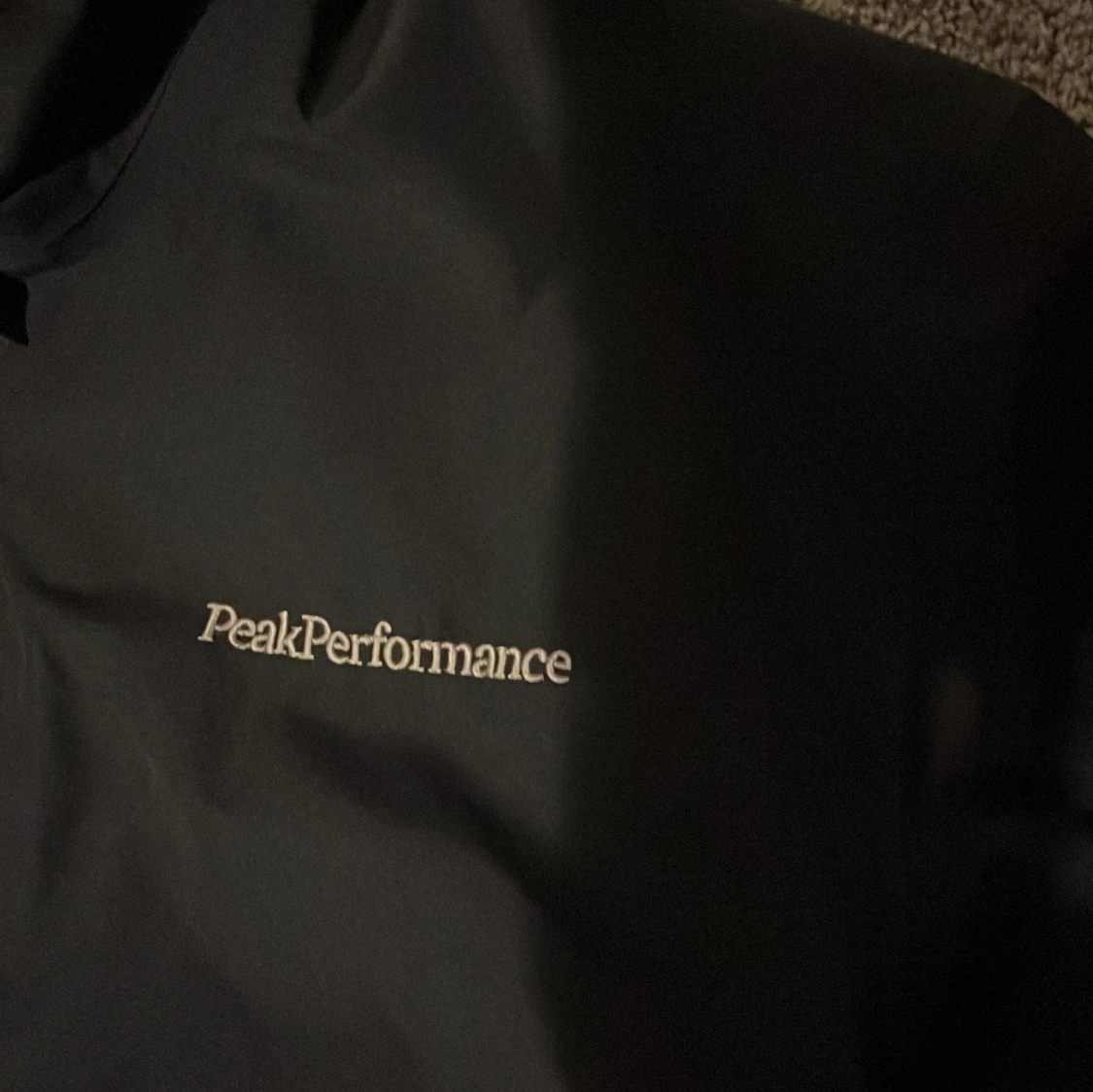 Svart vindjacka Peak Performance - 2