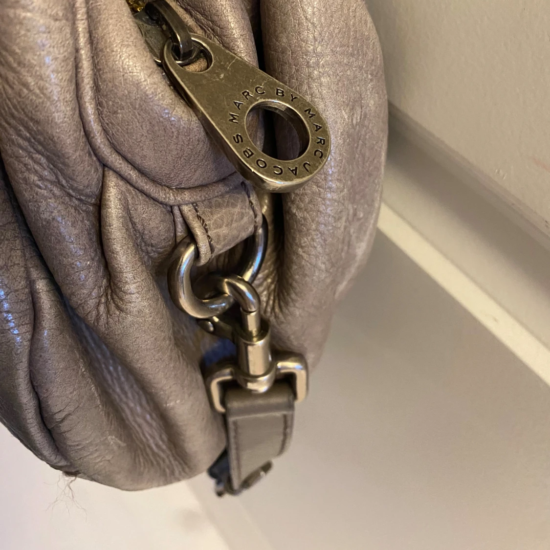 Grå handväska Marc by Marc Jacobs - 4