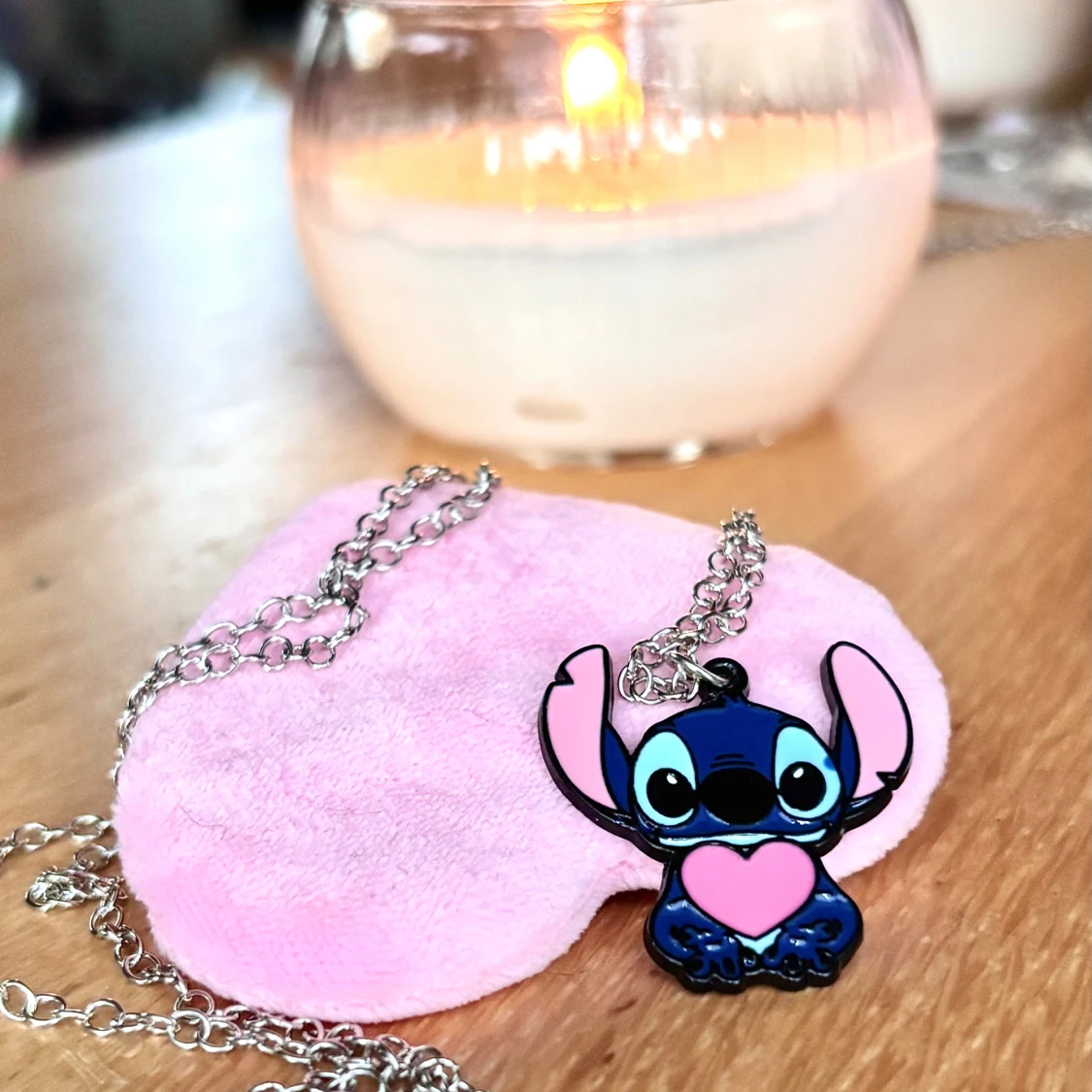 Sött halsband med Stitch-motiv!