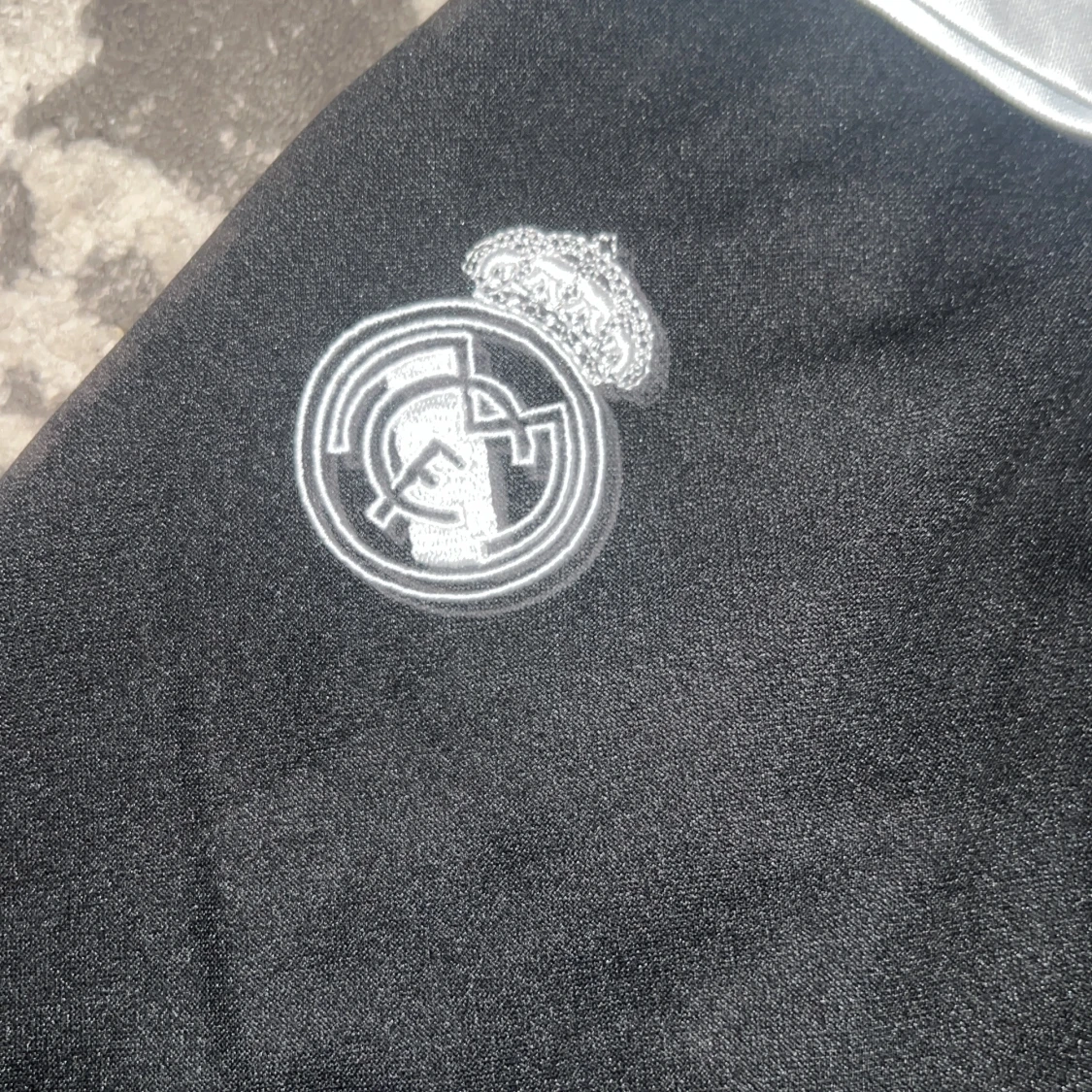 Vit Adidas Real Madrid tracksuit - 1