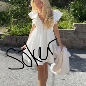 Söker denna klänning showpo - Söker denna klänning i XS från showpo💕