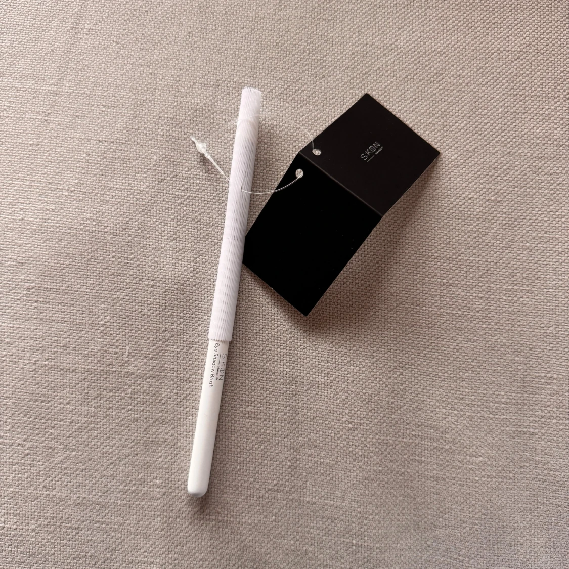 Ögonskuggsborste - 1