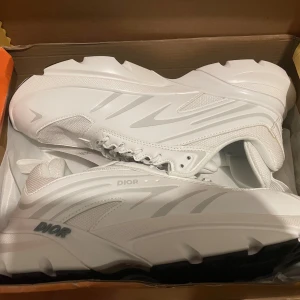 Dior chunky sneaker modell - Oanvända, med box och dustbag‼️