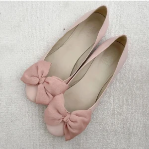 Ballerinaskor - Sååå fina men tyvärr för små för mig :( Köpta här på plick men dom är i jättefint skick! Storlek 40 men passar nog bättre på 39 då dom är något små.