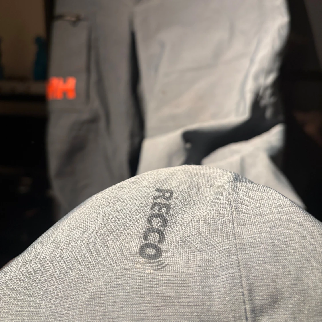 Grå skidbyxor från Helly Hansen - 2