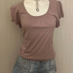 Coquette T-shirt  - Fits large 