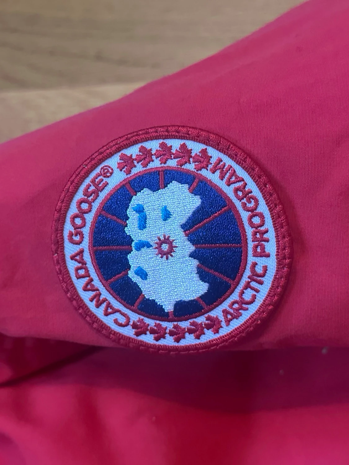 Röd parkajacka från Canada Goose - 3