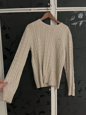 Gant Ribbstickad Tröja - Snygg Ribbstickad tröja från gant som är i fint skick, storlek m.