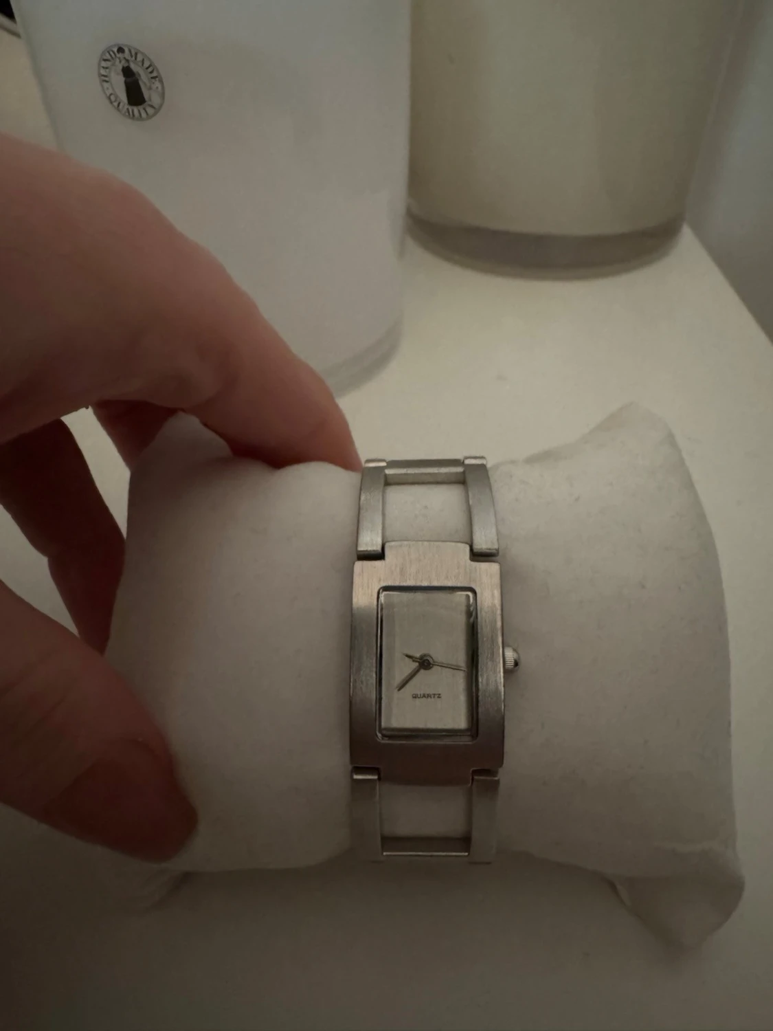 Silverfärgad rektangulär damklocka - 1