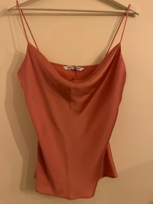 Rosa linnetopp från Zara - Storlek M, aldrig använd 💗