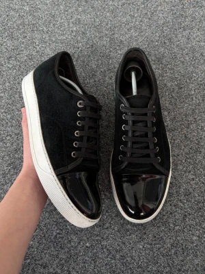 Lanvin skor - Ett par Lanvins | Storlek UK7 | Endast 2499:- | Tveka inte att höra av dig vid frågor | ladoelgato.resell