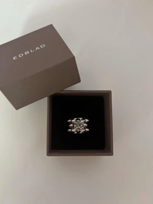 Edblad ring - Snygg ring från Edblad i modellen Peak Ring steel. Ringen är helt ny och aldrig används❣️storlek xs, 16 mm. Nypris:399kr❣️