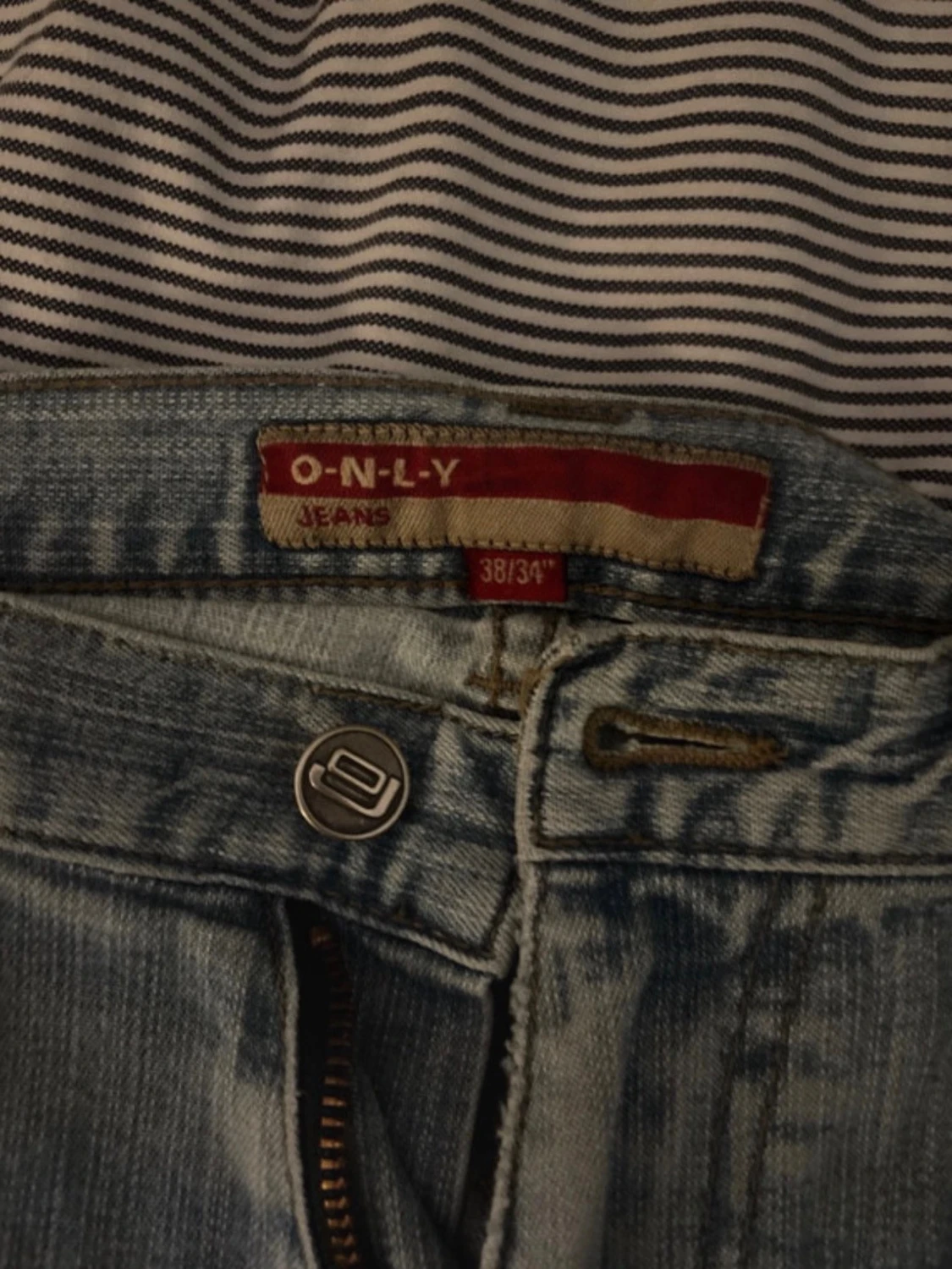 Ljusblå jeans från ONLY med raka ben - 2