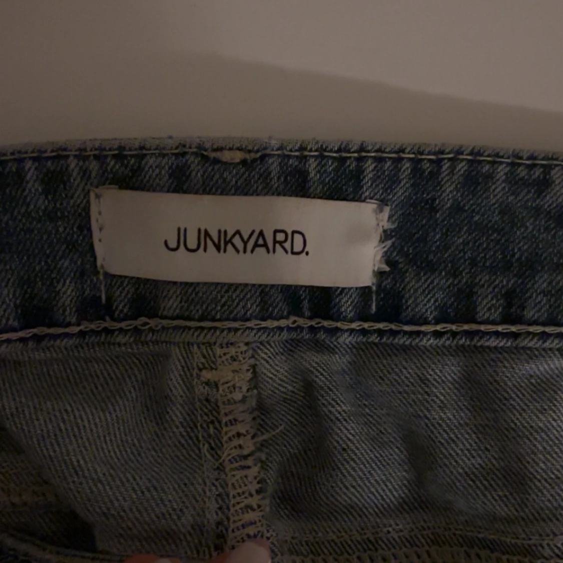 Blå bootcut jeans från Junkyard - 3