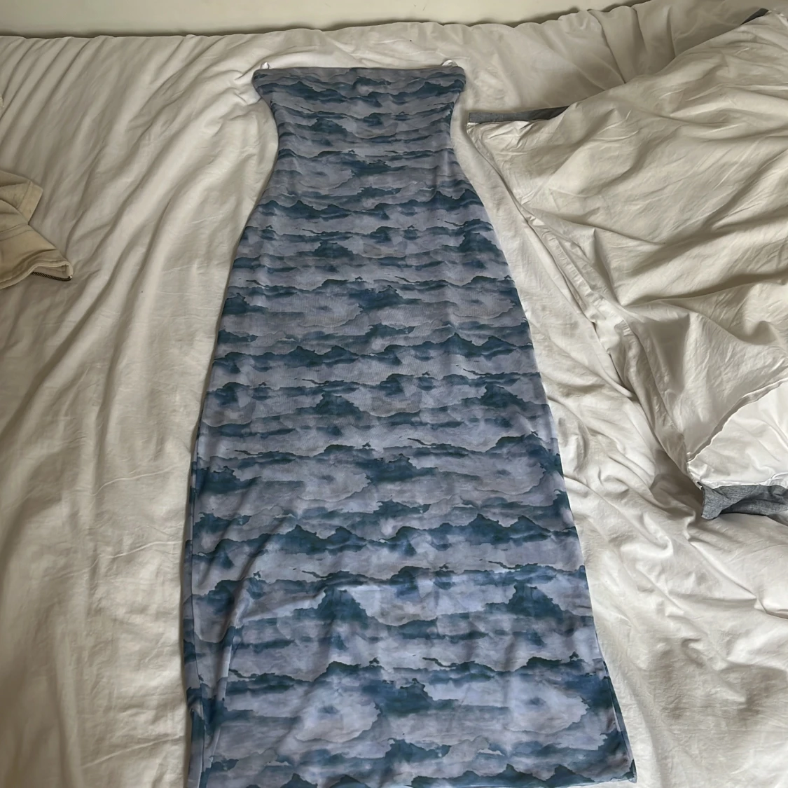 Strapless blå klänning