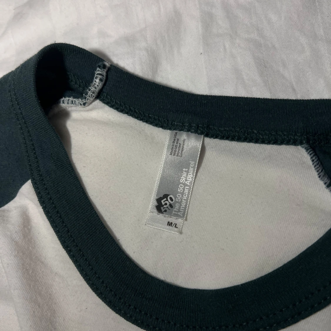 Vit och mörkgrön trekvarts tröja - 2