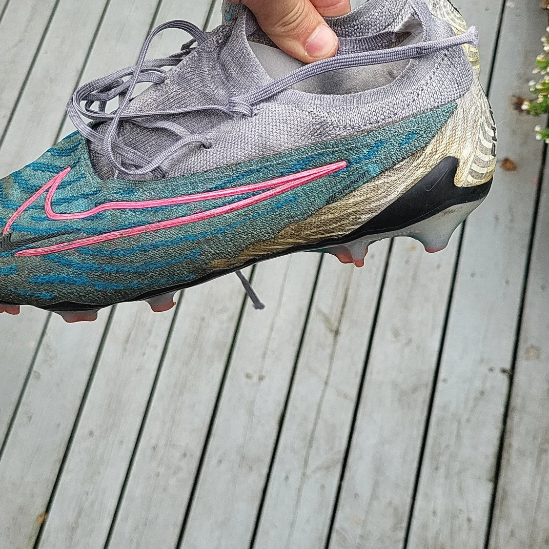 Nike fotbollsskor med blått mönster - 3