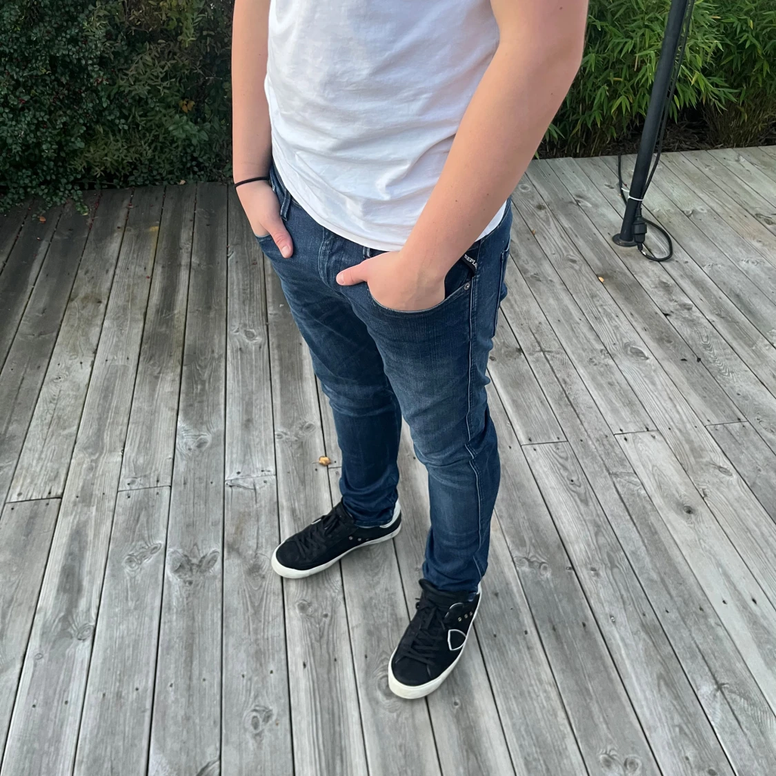 Mörkblåa Replay jeans - 1