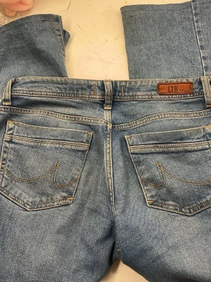 Ljusblå jeans från LTB - Säljer ett par ljusblå jeans från LTB. Skriv för fler bilder 💗