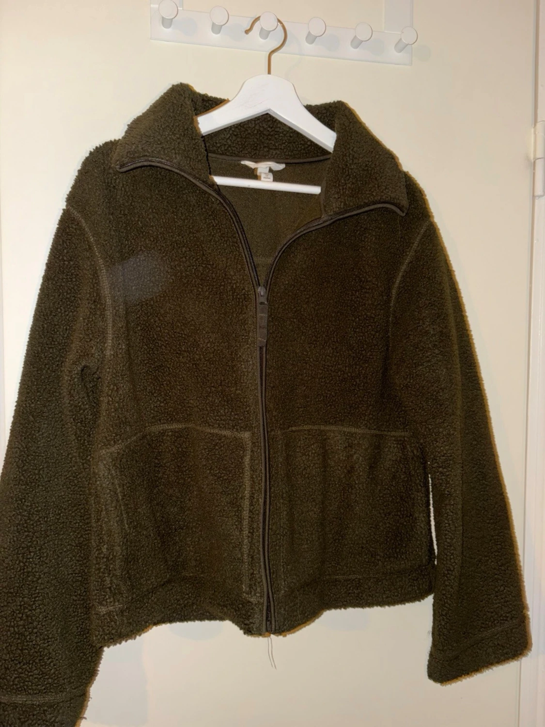 Mörkgrön teddyjacka med dragkedja - 1