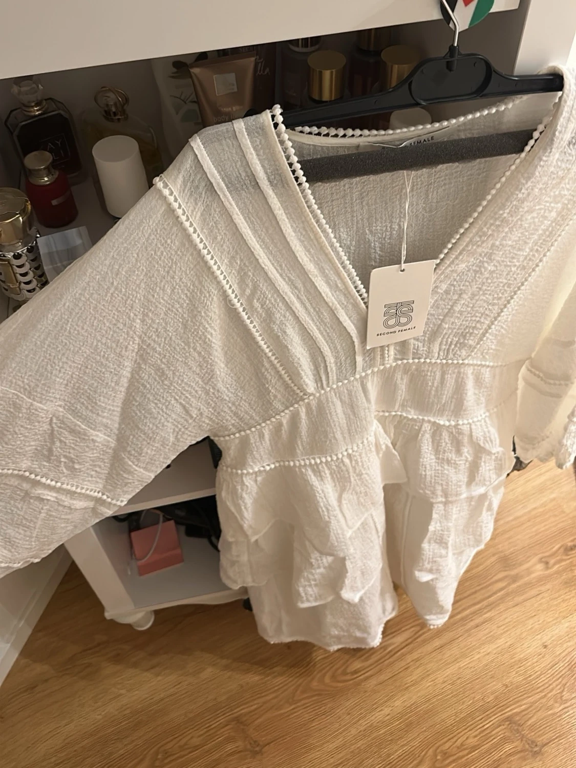 Vit Maliani klänning Second Female student klänning - 1