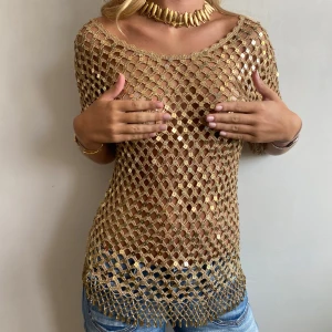 Galet snygg vintage paljettopp glaspärlor Ibiza vibes  - Super snygg paljettopp med så fina detaljer. Glaspärlor och paljetter Ibizavibes! Sommarens partytopp! Ett måste i sommargarderoben. 🔥🔥🔥💕