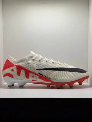 Nike Mercurial Vapor 15 - Nike Mercurial Vapor 15 Elite AG “Ready” 🥤  Size- 11 US/ 45 EU 🇪🇺   Condition- 9.5/10 (used once)