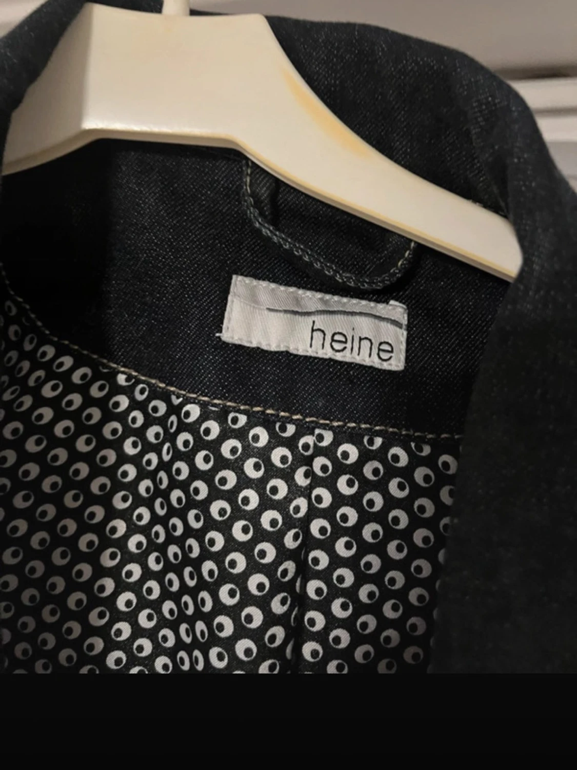 Dark Denim Cropped Jacket – Heine – Fitted Style - 1