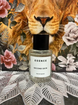 Essnce Second Skin 50ml - 50ml, använd ett par sprej 