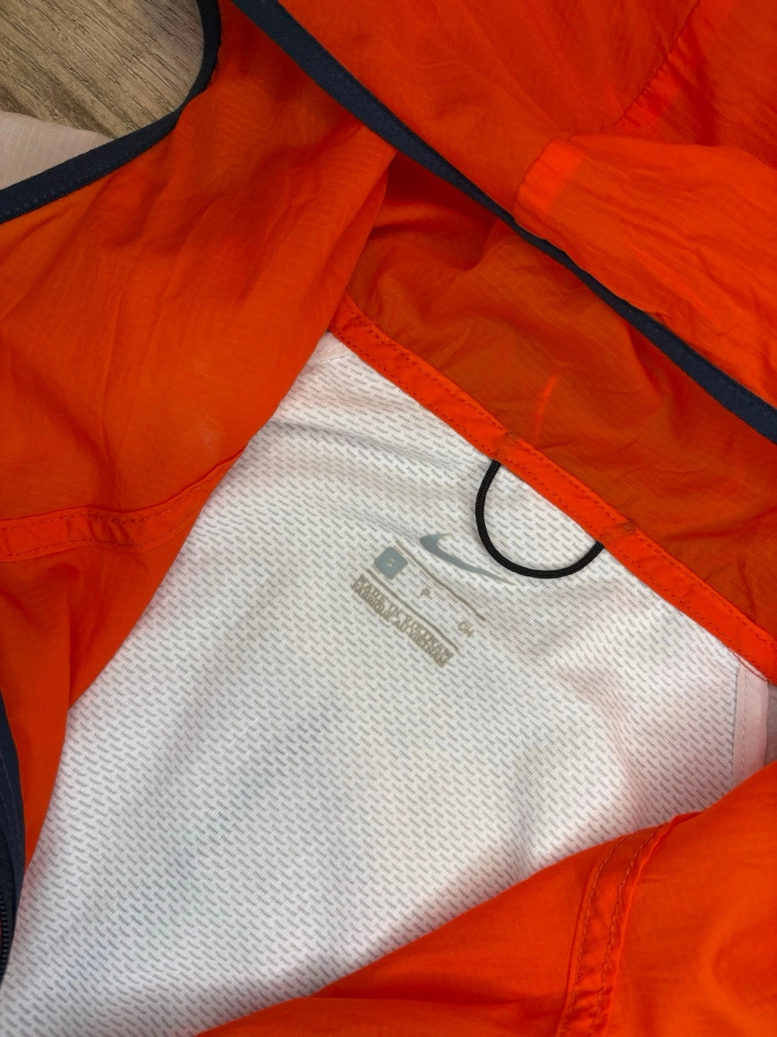 Nike vindjacka med huva i orange och brunt - 2