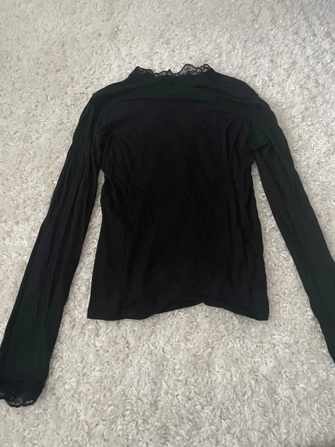 Svart långärmad spetsblus Vero Moda - 1