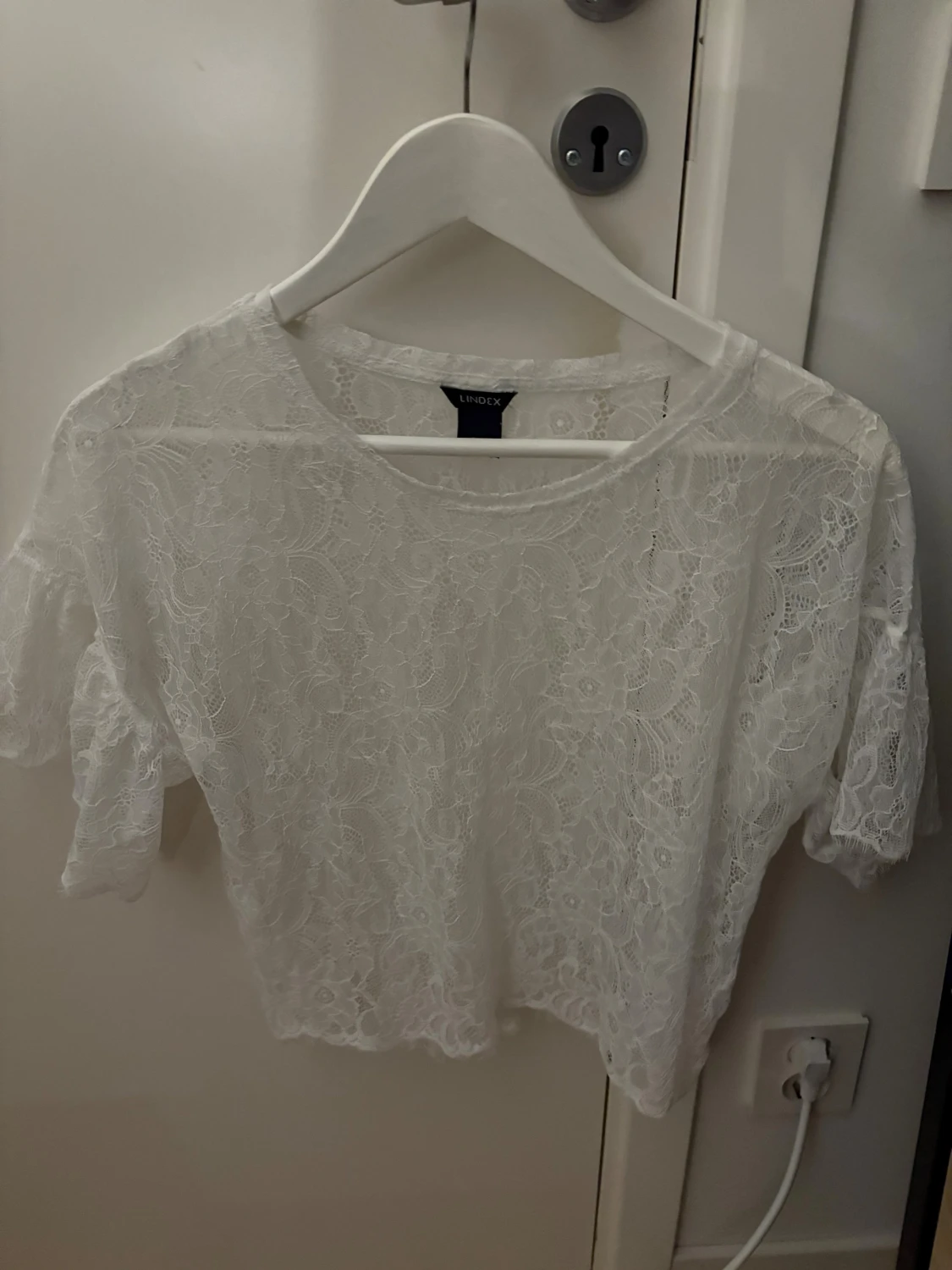 Vit spetsblus från Lindex