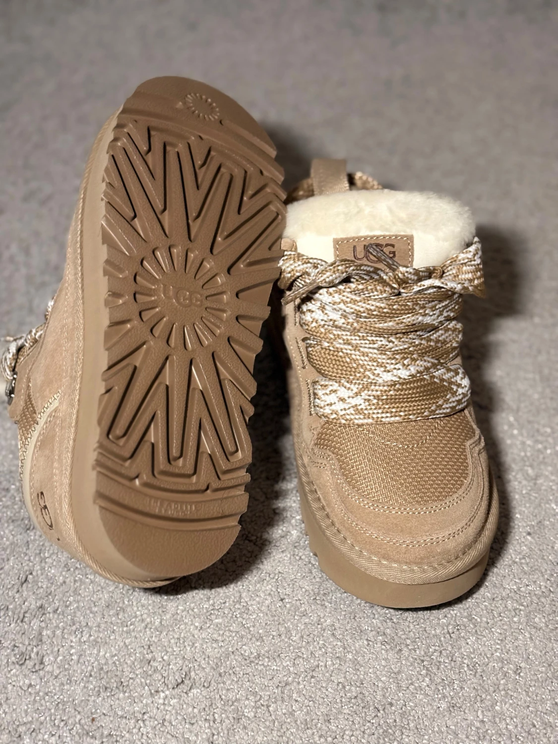 Uggs lowmel  - 2