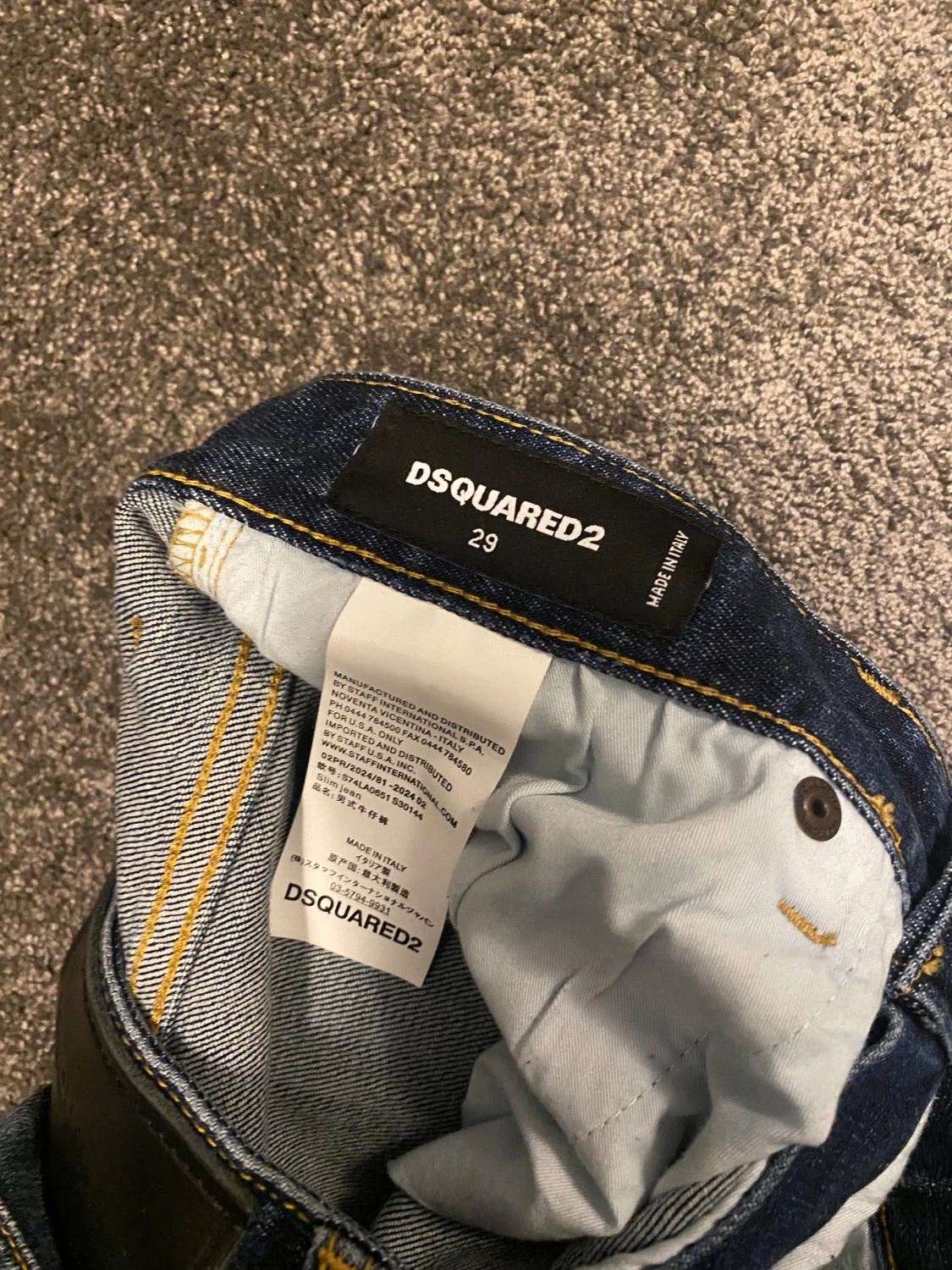 Dsquared2 med slitningar - 4