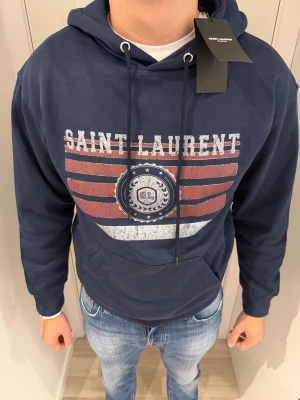 SL hoodie - Sprillans ny hoodie! Nyskick,Storlek M! Tags sitter på! Vid minsta fundering kontakta oss✔️