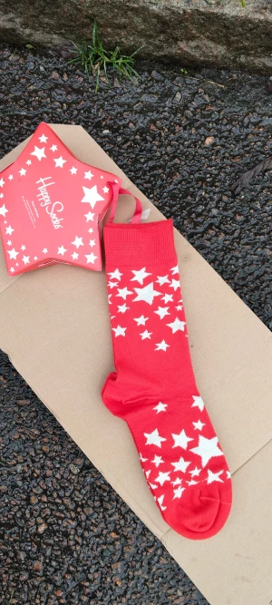 Happy Socks röda strumpor, storlek 36-40 - Happy Socks röda strumpor, storlek 36-40