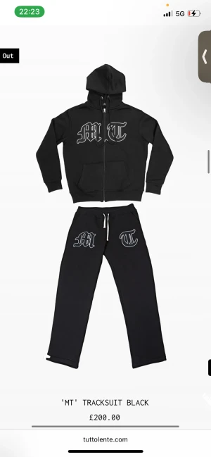 SÖKER TUTTOLENTE DRESS - Söker en tuttolente dress i storlek XS/S, antingen svart eller grönt 